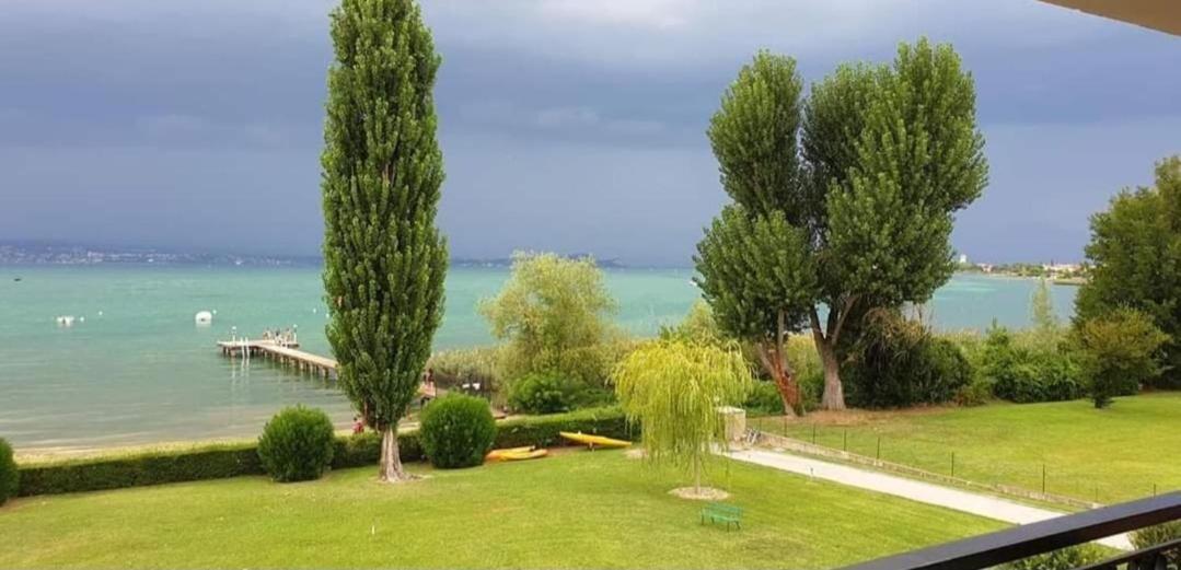 Lago Blue Apartment Sirmione Kültér fotó